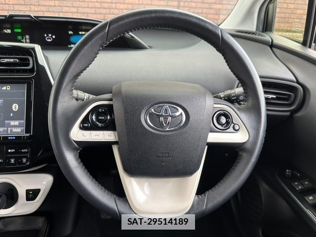 Toyota PRIUS 2016-08 7809042-2