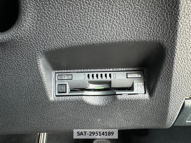 Toyota PRIUS 2016-08 7809042-5