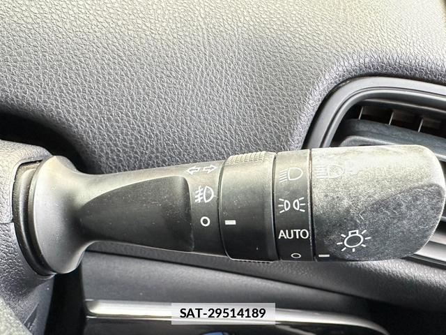 Toyota PRIUS 2016-08 7809042-6