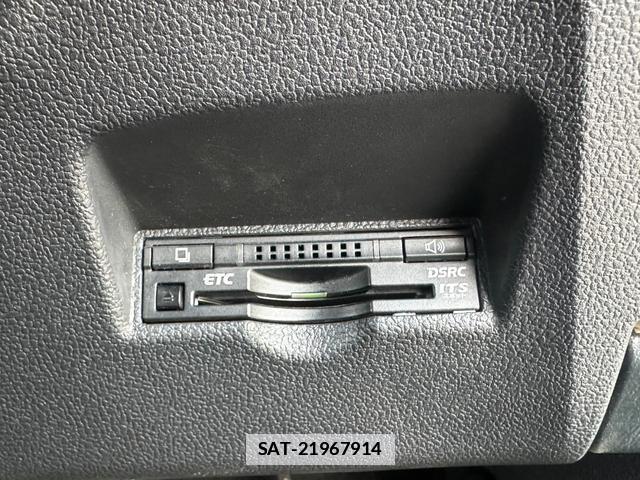 Toyota PRIUS 2016-03 7809048-13
