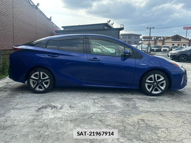 Toyota PRIUS 2016-03 7809048-17