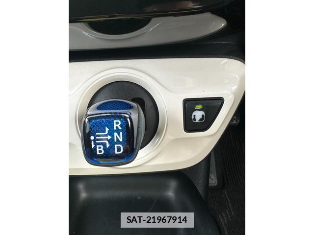 Toyota PRIUS 2016-03 7809048-5