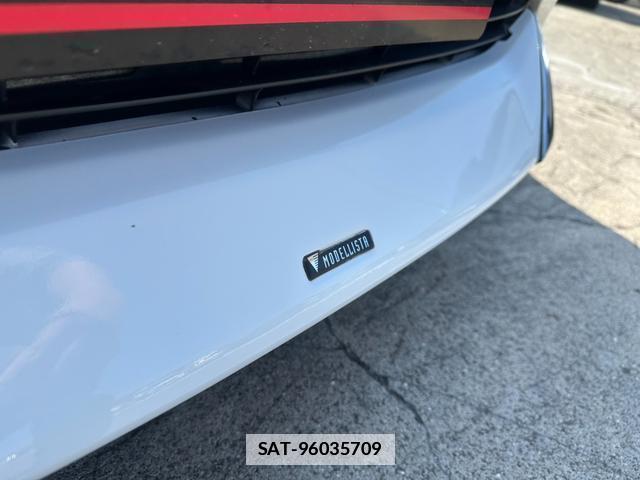 Toyota PRIUS 2018-08 7809054-1