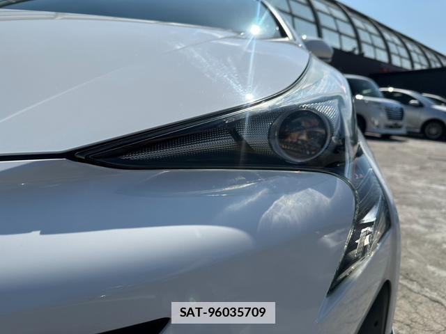 Toyota PRIUS 2018-08 7809054-18