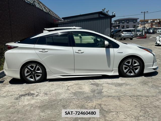 Toyota PRIUS 2016-07 7809055-13