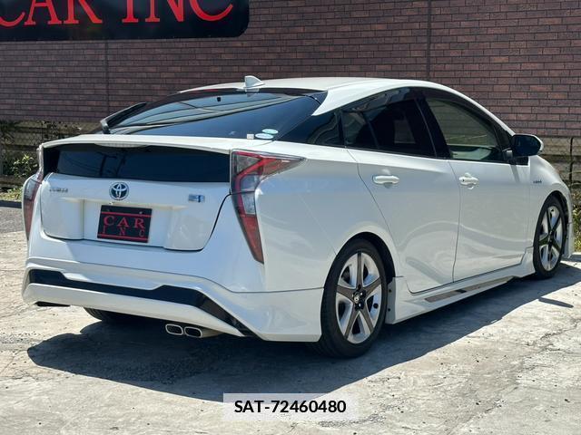 Toyota PRIUS 2016-07 7809055-16