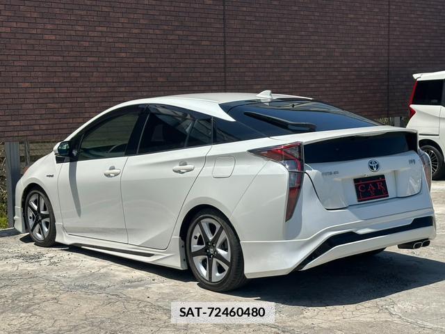 Toyota PRIUS 2016-07 7809055-17