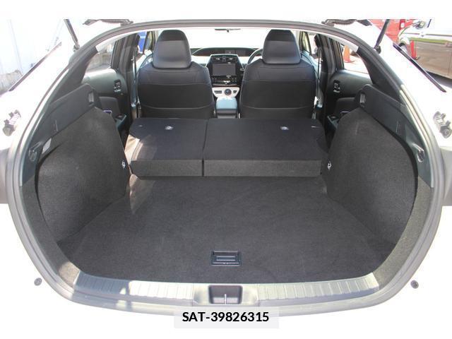 Toyota PRIUS 2016-12 7809383-14
