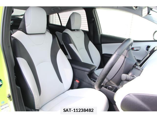 Toyota PRIUS 2015-12 7810691-16
