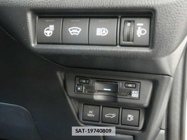 Toyota PRIUS 2024-01 7810763-10