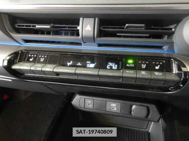 Toyota PRIUS 2024-01 7810763-9