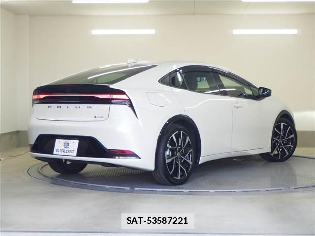 Toyota PRIUS 2023-09 7810893-1