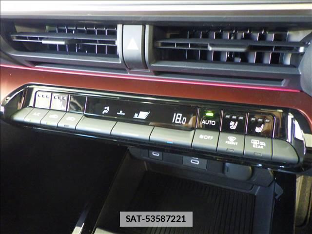 Toyota PRIUS 2023-09 7810893-12