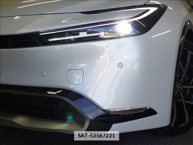 Toyota PRIUS 2023-09 7810893-18