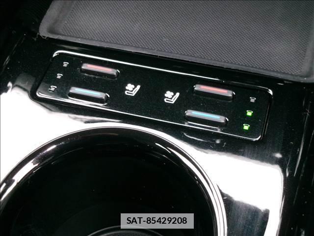 Toyota PRIUS 2020-11 7811243-10