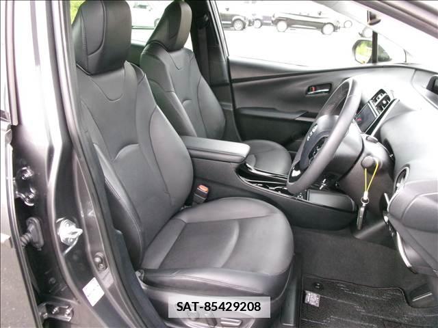 Toyota PRIUS 2020-11 7811243-11