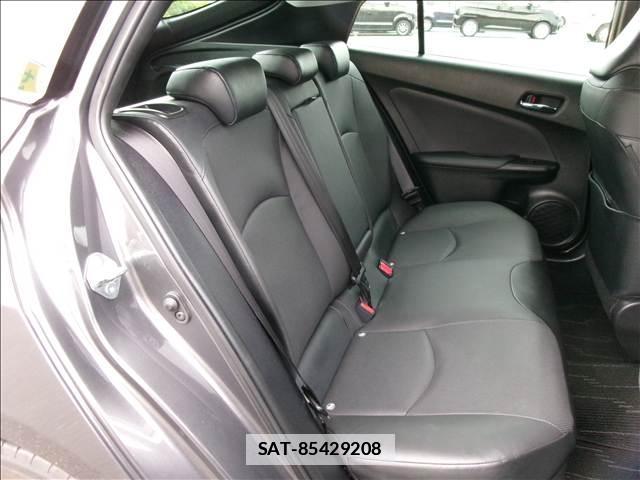 Toyota PRIUS 2020-11 7811243-13