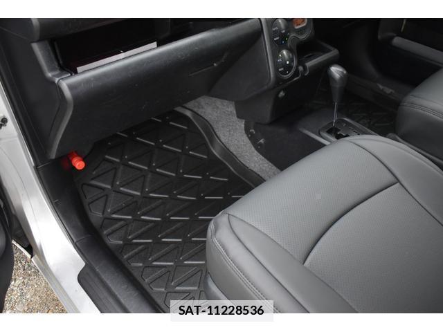 Toyota PROBOX 2019-08 7796523-19