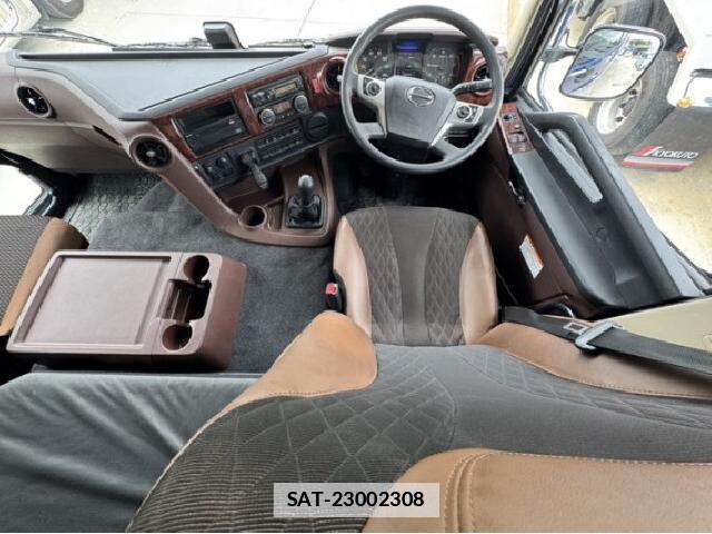 Hino PROFIA 2024 7802440-15