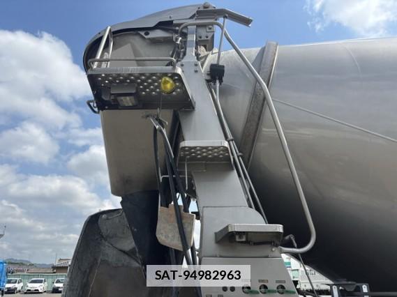 Hino PROFIA 2023 7808133-5