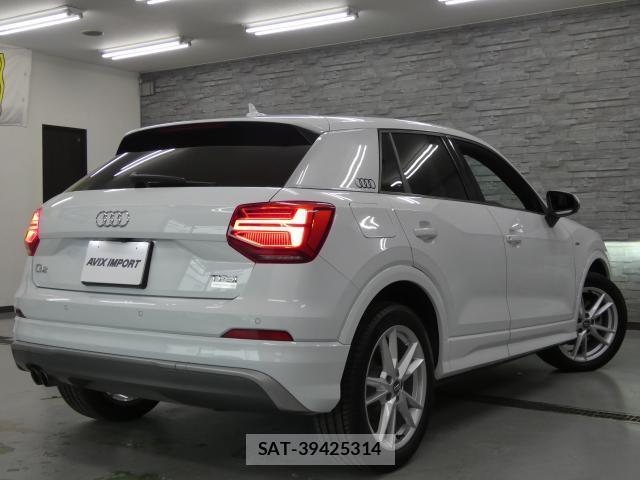 Audi Q2 2017-06 7809765-1