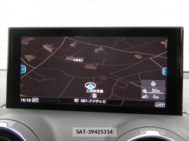 Audi Q2 2017-06 7809765-11