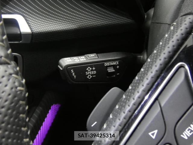 Audi Q2 2017-06 7809765-16