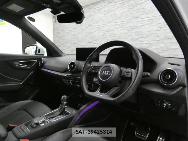 Audi Q2 2017-06 7809765-2