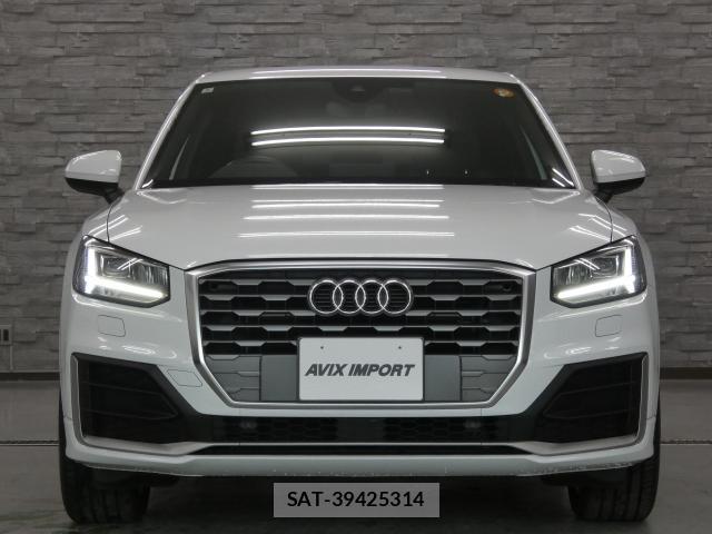 Audi Q2 2017-06 7809765-4
