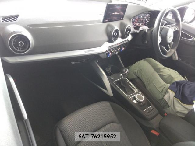 Audi Q2 2018-12 7810479-2