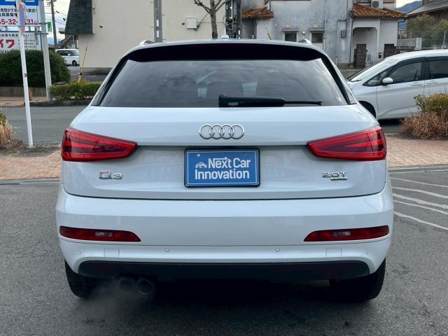 Audi Q3 2013-05 7800968-6