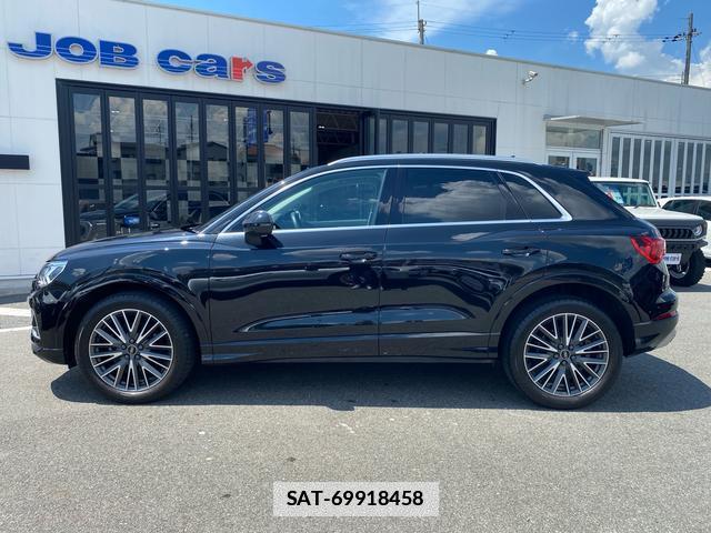 Audi Q3 2021-07 7806450-9