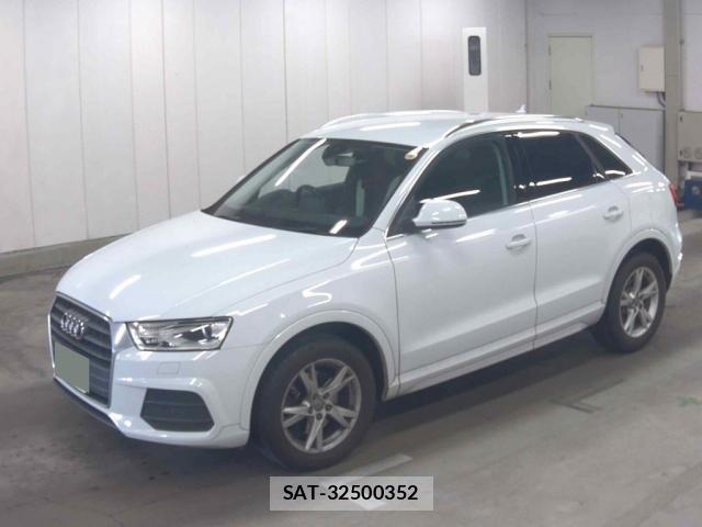Audi Q3 2016-07 7810350-3