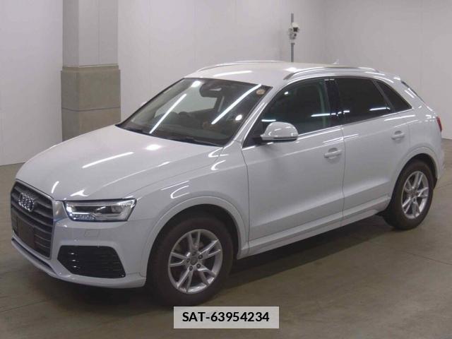 Audi Q3 2017-05 7810998-4