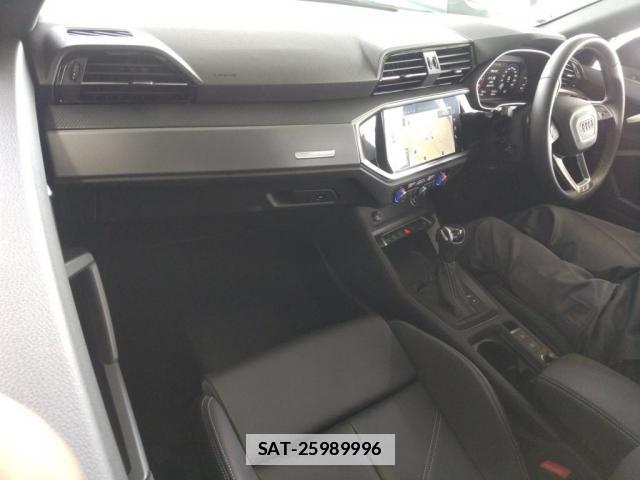 Audi Q3 2024-12 7811061-2