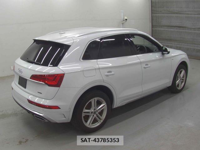 Audi Q5 2022-08 7809127-4
