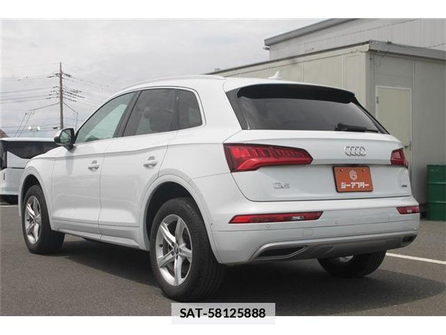 Audi Q5 2019-11 7809508-9