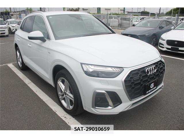 Audi Q5 2021-07 7809539-8