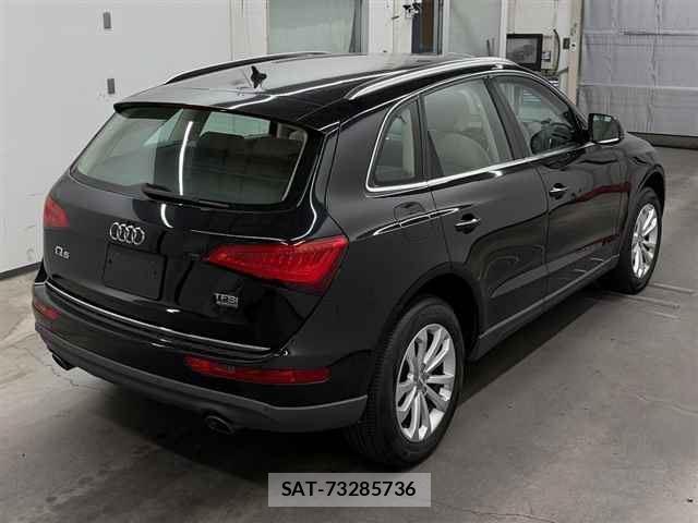 Audi Q5 2015-06 7810993-1