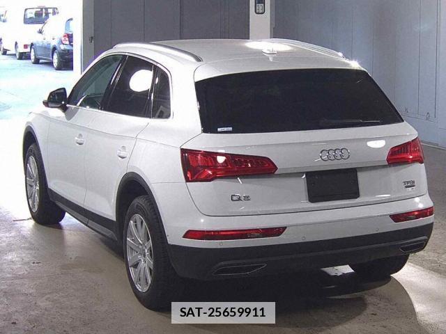 Audi Q5 2018-09 7811090-4
