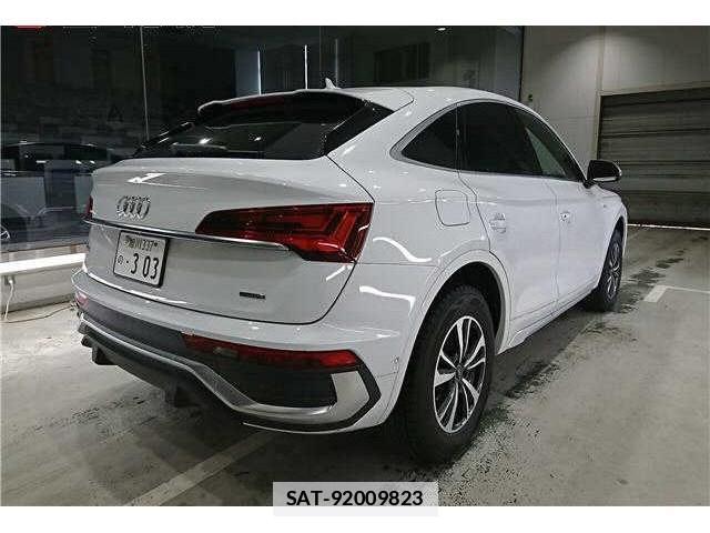 Audi Q5 2025-02 7811202-1