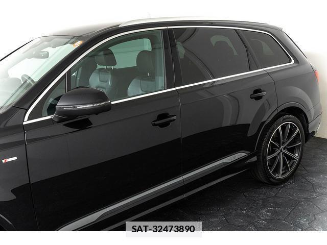 Audi Q7 2020-11 7807067-7