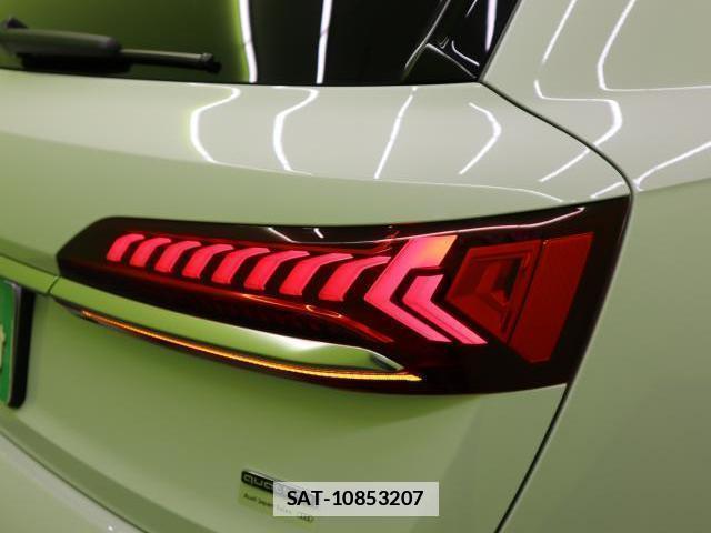 Audi Q7 2020-12 7810143-15
