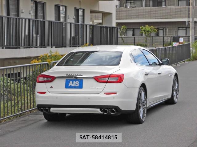 Maserati QUATTROPORTE 2015-05 7796996-1