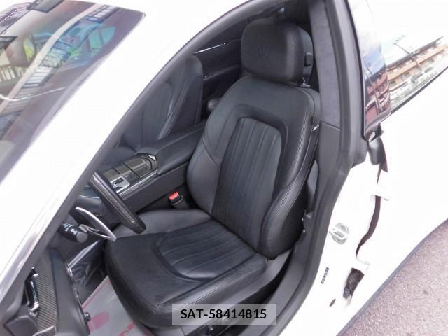 Maserati QUATTROPORTE 2015-05 7796996-5
