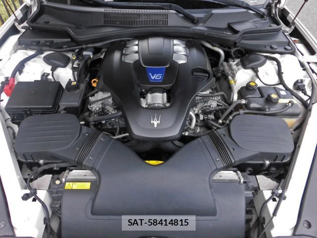 Maserati QUATTROPORTE 2015-05 7796996-7