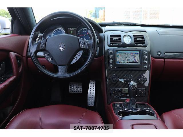 Maserati QUATTROPORTE 2007-11 7803320-12