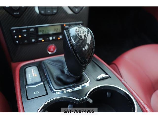 Maserati QUATTROPORTE 2007-11 7803320-14