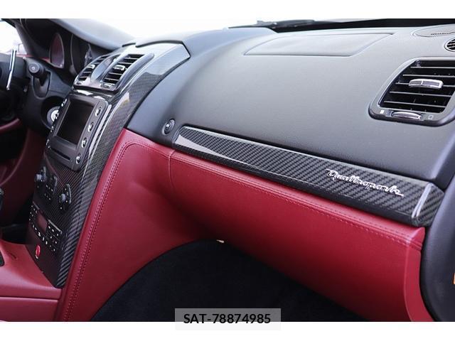Maserati QUATTROPORTE 2007-11 7803320-16
