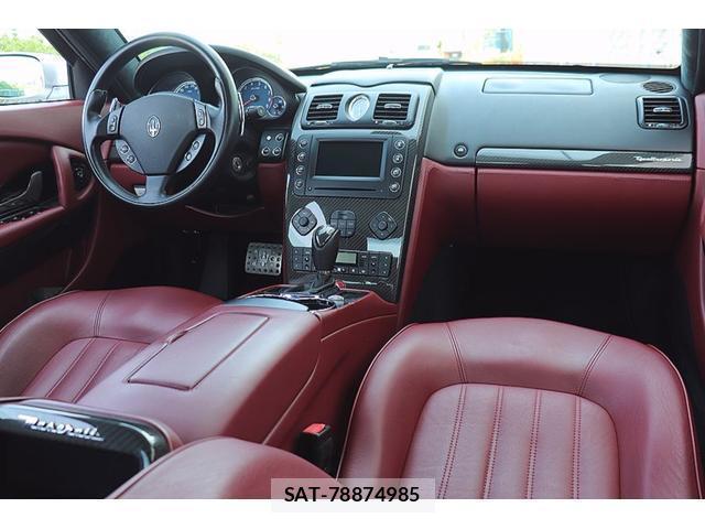 Maserati QUATTROPORTE 2007-11 7803320-7